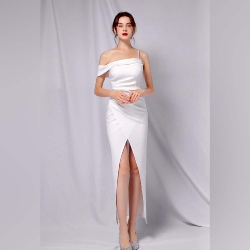 Single Shoulder Front Slit Gown - Picture 2 of 3